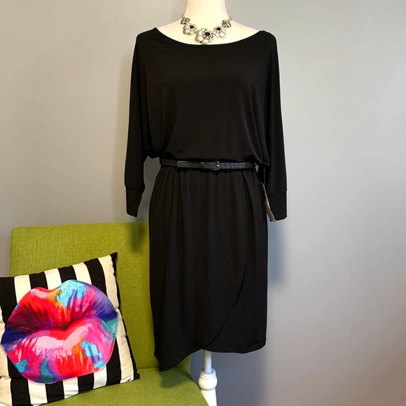 black batwing belted dress